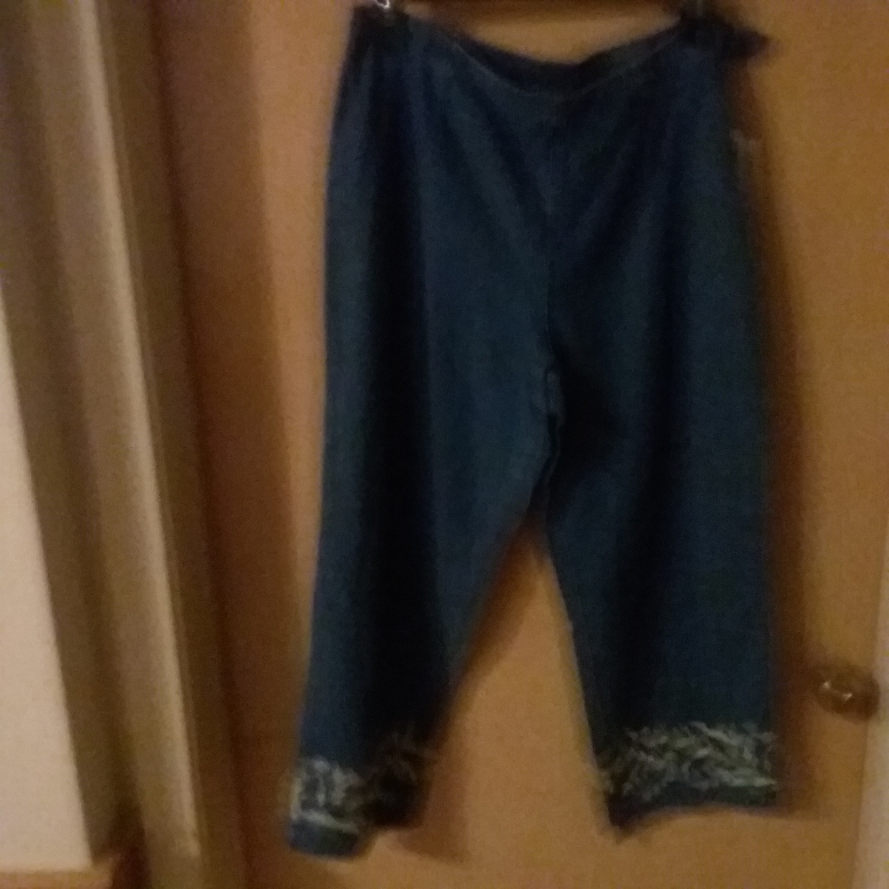 Style and co blue Jean capris size 10
